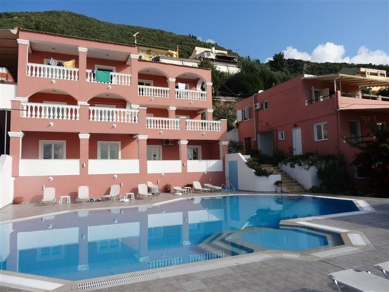 Paradiso Apartments Ipsos Exterior foto